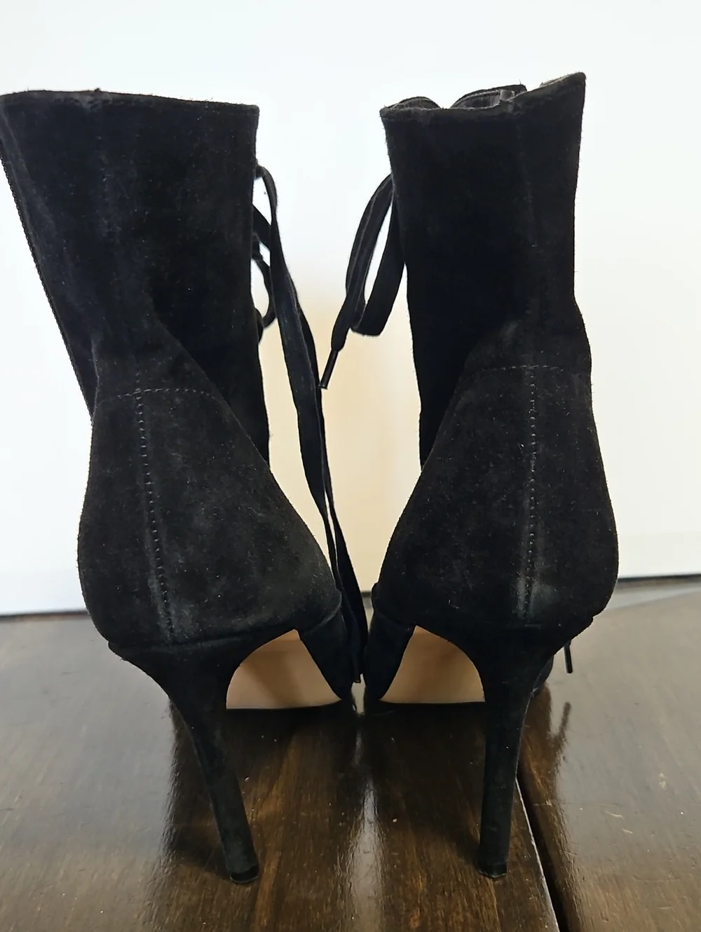 Steve Madden Jinx Black Suede Lace Up Booties Size 10